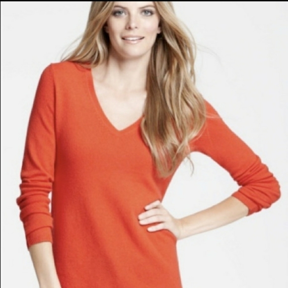 Ann Taylor 100% Cashmere V-neck sweater orange soft fall winter - Picture 2 of 8